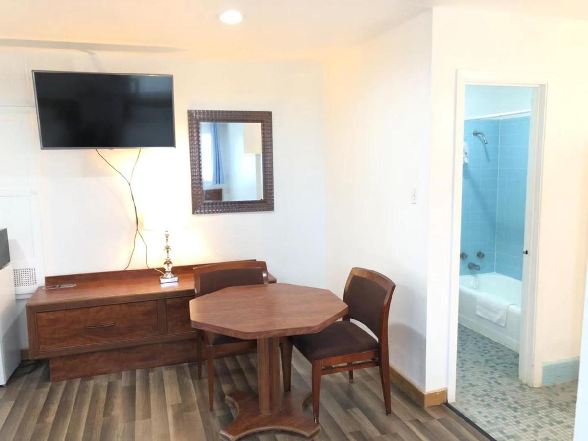 Gulfway Motel And Restaurant Gilchrist Bagian luar foto