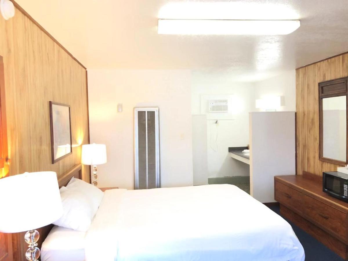 Gulfway Motel And Restaurant Gilchrist Bagian luar foto